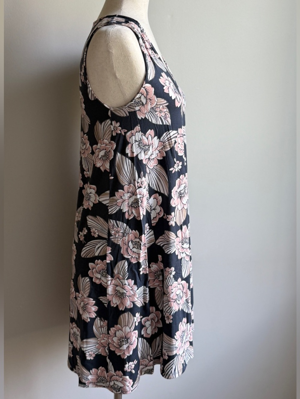 LOFT Sleeveless V-Neck Navy Swing Dress with Soft Pink and White Floral Print - Picture 3 of 5